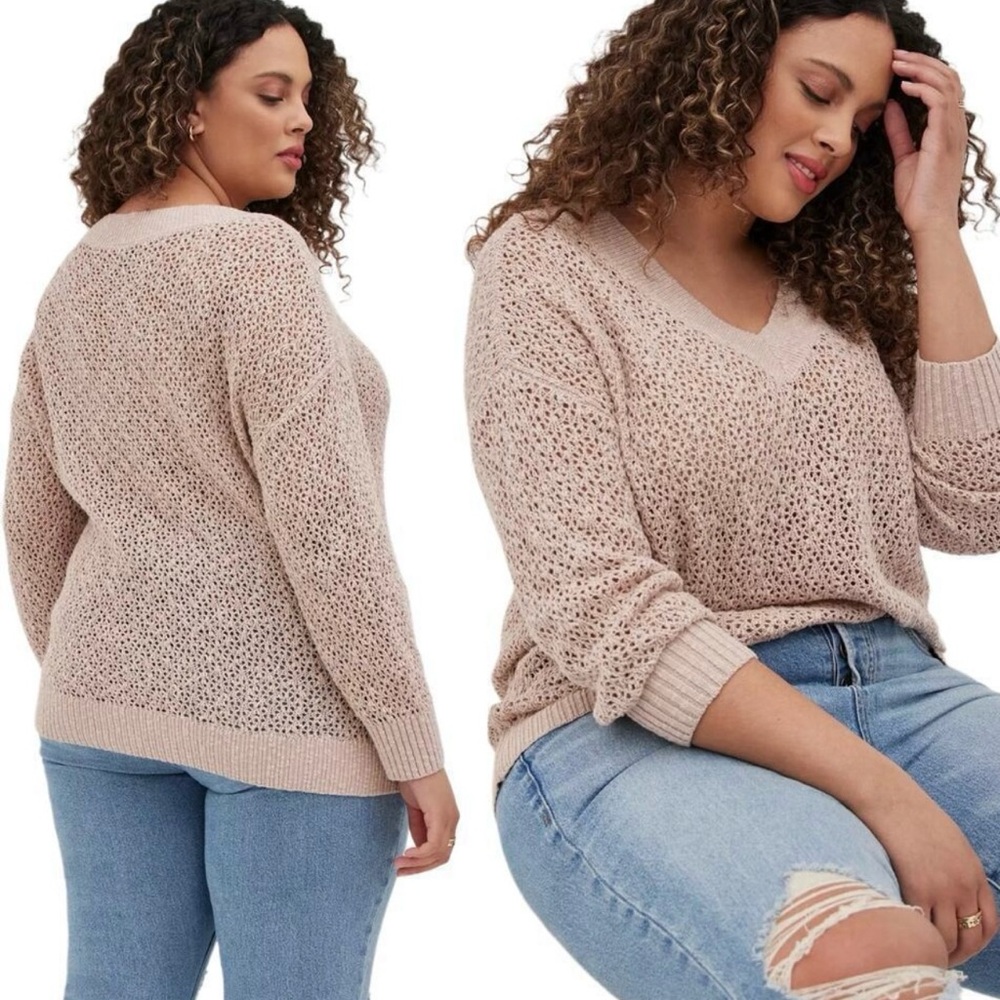 Torrid Cream V-Neck Sweater with Textured Knit, and layering tanks